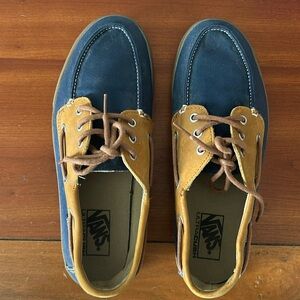 Vans men’s shoes navy and brown size 10